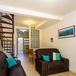 https://sobrado-pe-na-areia-na-praia-da-armacao-p143.santa-catarina-brasil.com